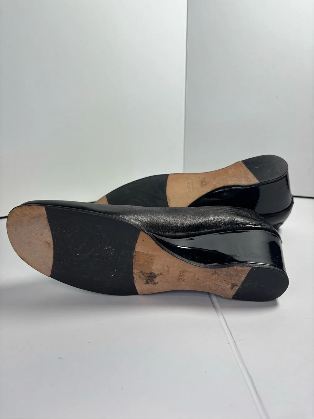 Taryn Rose Black Leather T Strap Wedge Heels Comfort Shoes Italy 8.5